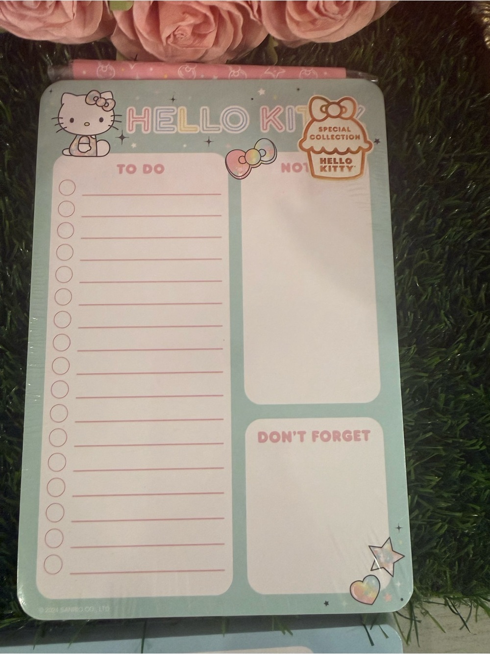 Sanrio Hello Kitty To-Do desk pad & gel pen  - Cute Pink & Mint Design